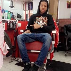 Meet your Posher, Carlos